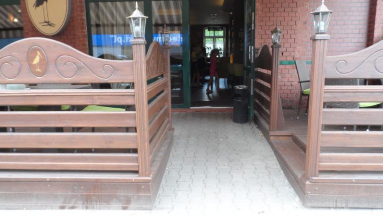 Restauracja POD DREWNIANYM BOCIANEM – Katowice Bez Barier
